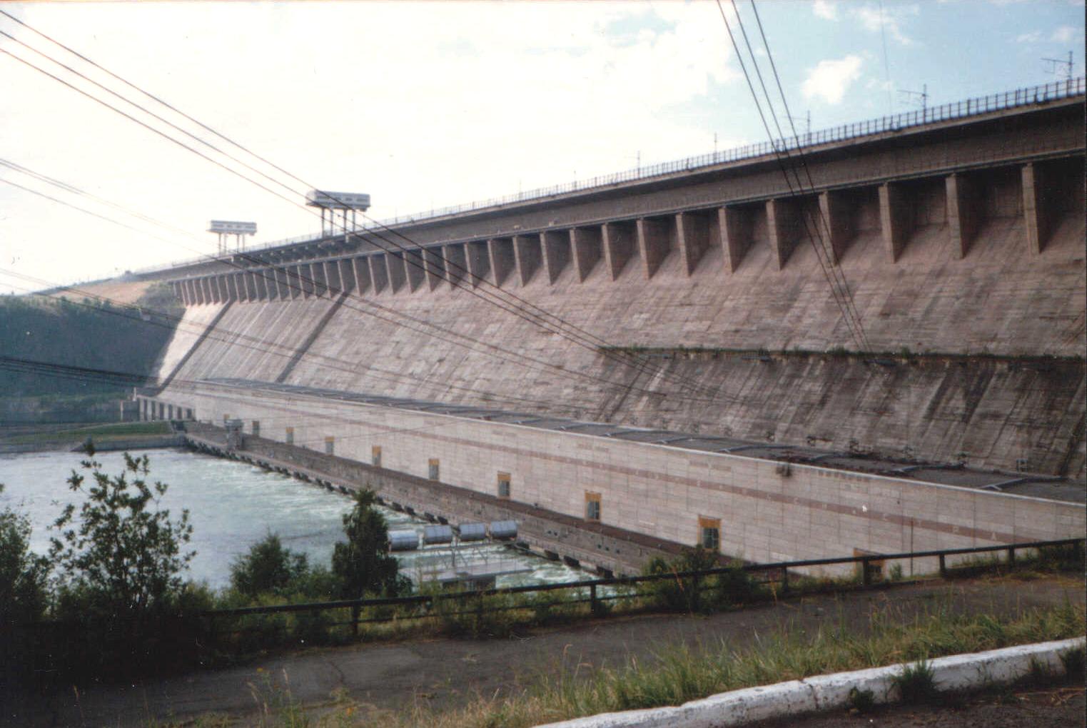 Wasserkraftwerk-Bratsk