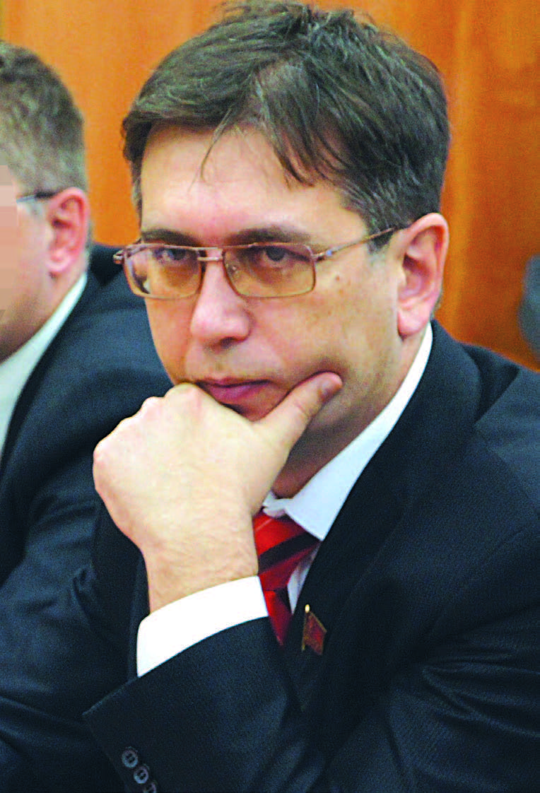 Эльхан МАРДАЛИЕВ, секретарь ОК КПРФ, депутат Ярославской областной Думы.
