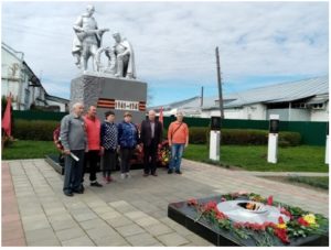 Коммунисты и жители Любима отметили 75 годовщину Победы
