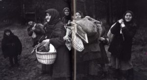 На фото: Беженцы под Киевом. Из открытых источников