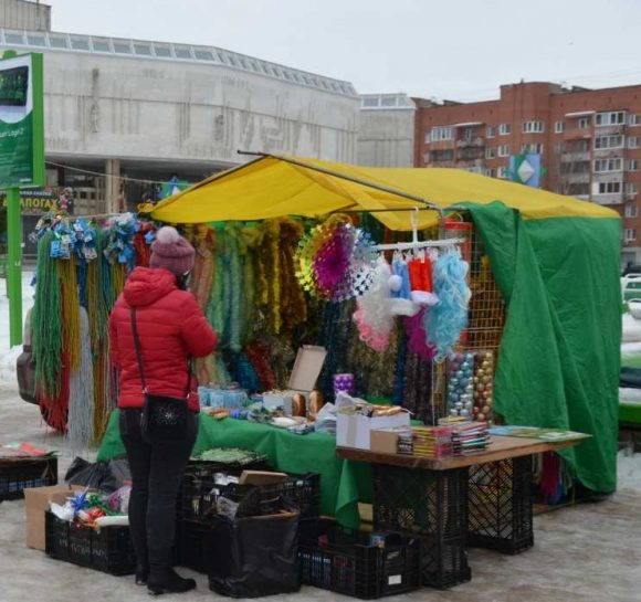 Ярославцы возмущены уродливым внешним видом торговых палаток.