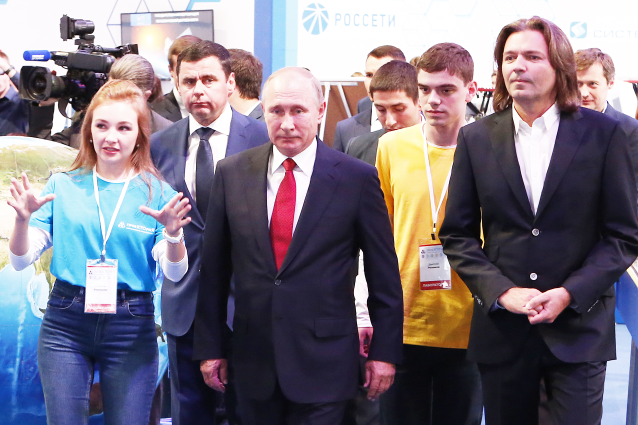 Что осталось «за скобками» визита Путина в Ярославль
