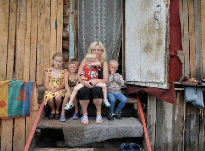 12 миллионов работающих россиян не могут обеспечить себя и свои семьи