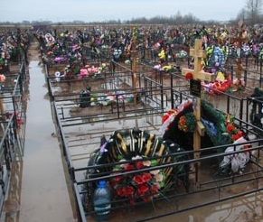 «Решили вместе», что Осташинское кладбище переполнено