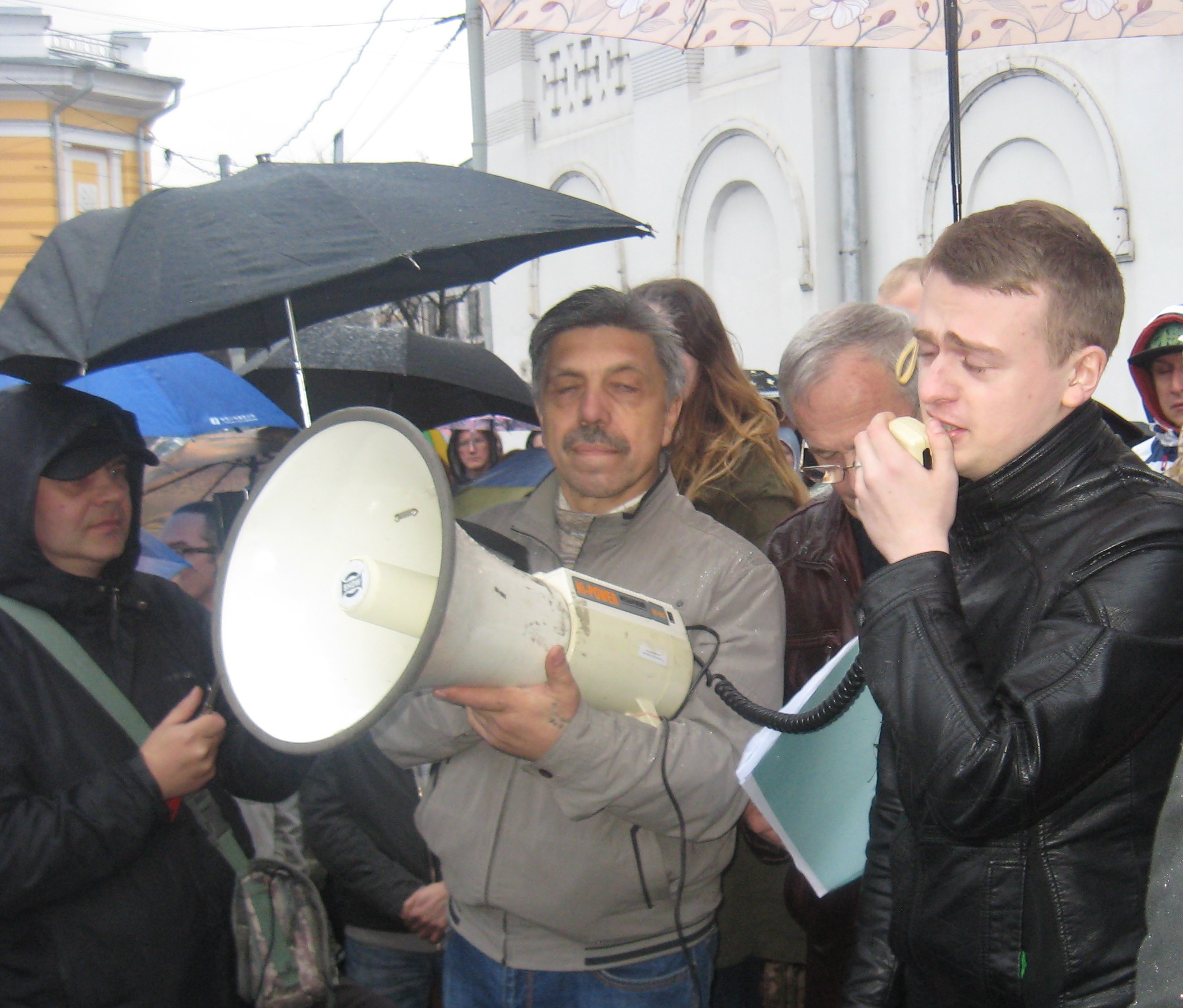 Выступление на митинге против московского мусора