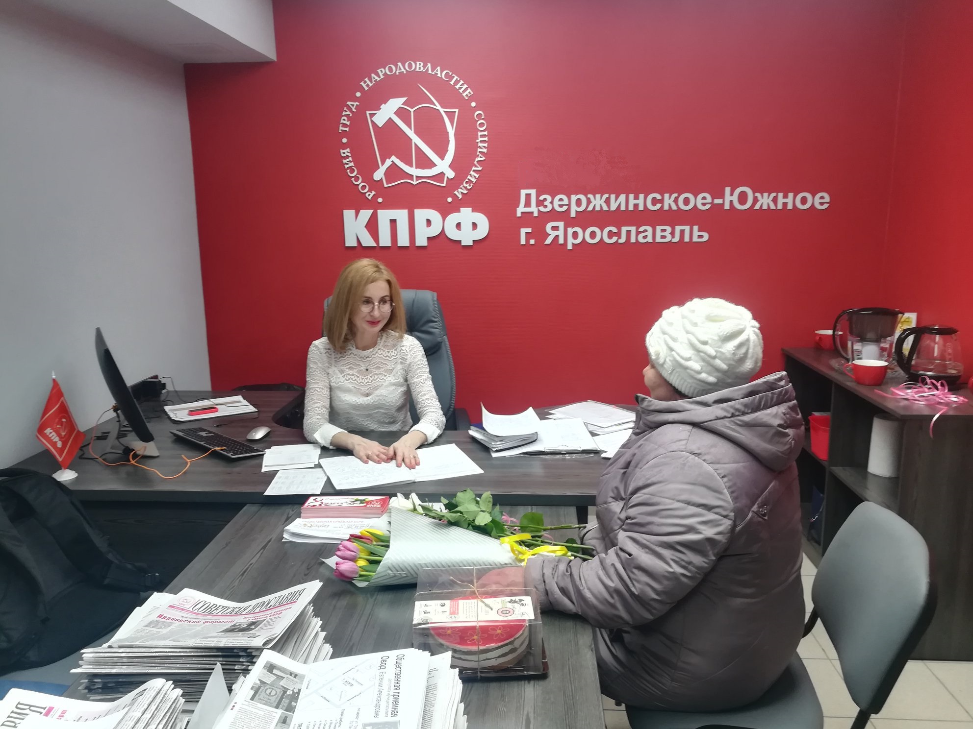 В Дзержинском районе начала работу приемная депутата КПРФ в муниципалитете Ярославля Евгении Овод