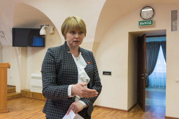 Депутат Елена Кузнецова рассказала американским студентам о работе регионального парламента