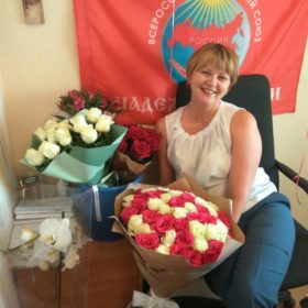Друзья и товарищи поздравляют Елену Кузнецову с днем рождения!