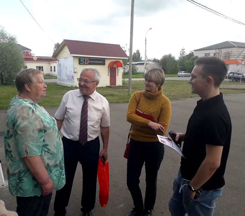 Кандидат в депутаты Госдумы провела встречу с жителями Первомайского района