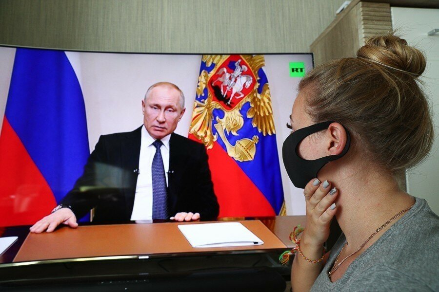 Сергей Обухов — «Свободной прессе»: Путин выдохся на «прямой»: Почему президент не поговорит с народом