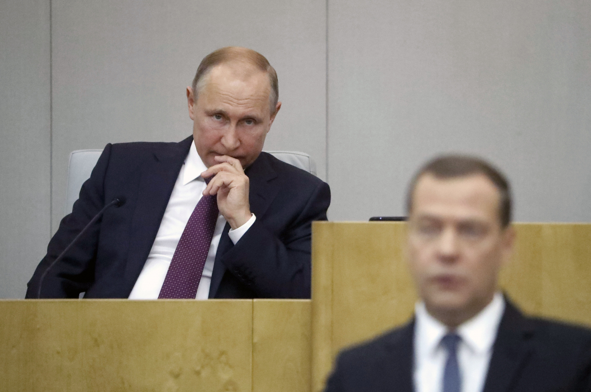 «Пожизненная безнаказанность». Единороссы внесли в Госдумы законопроект о неприкосновенности бывшего президента за любые преступления