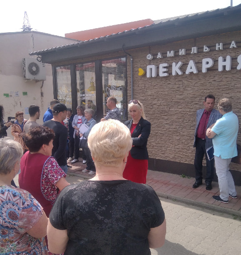Наталия Бобрякова поддержала хозяев торговых точек в Заволжском районе
