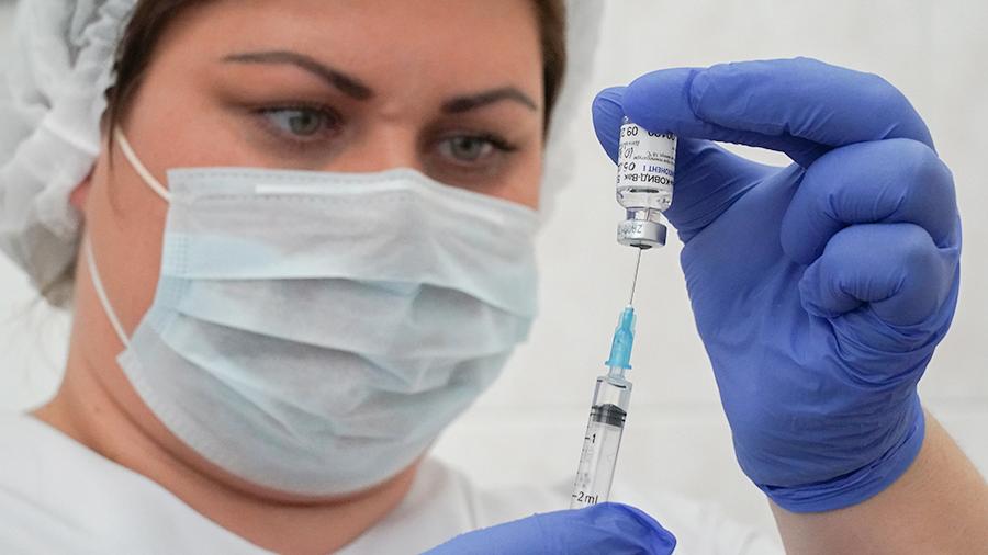 За отказ вакцинироваться от коронавируса штраф до 30 000 рублей