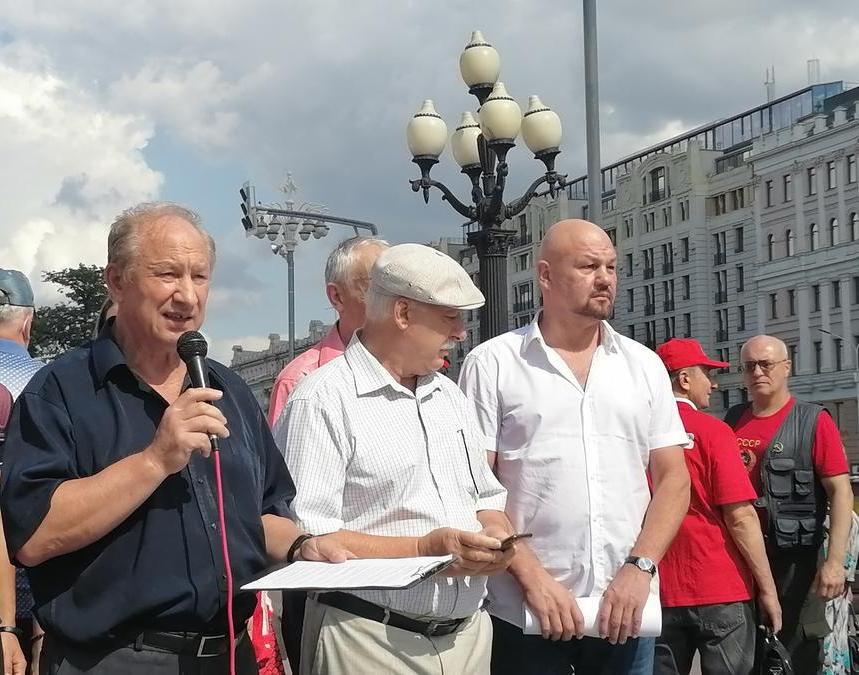 Депутаты-коммунисты провели встречу с избирателями