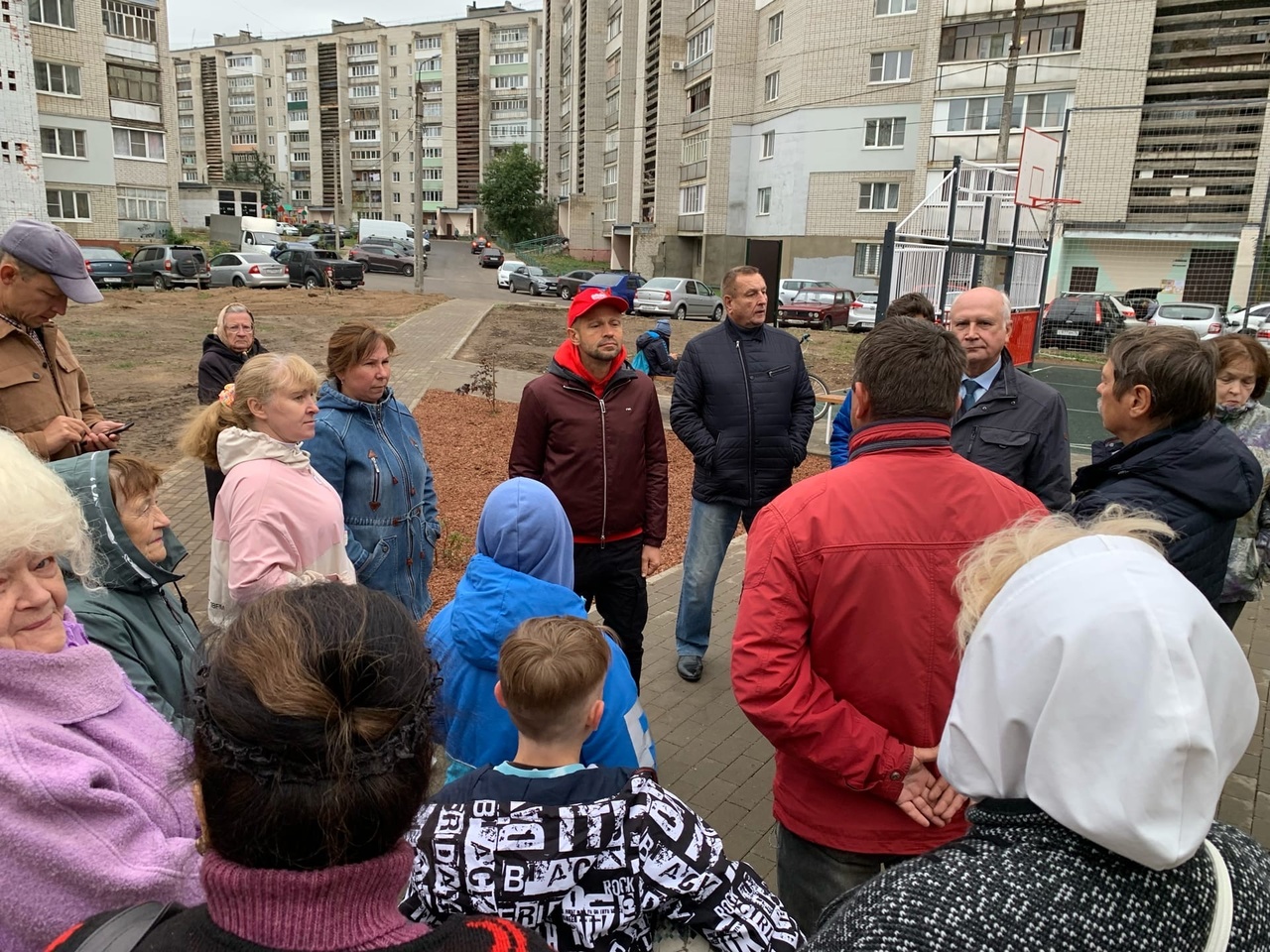 Встреча депутатов КПРФ с жителями Тутаева