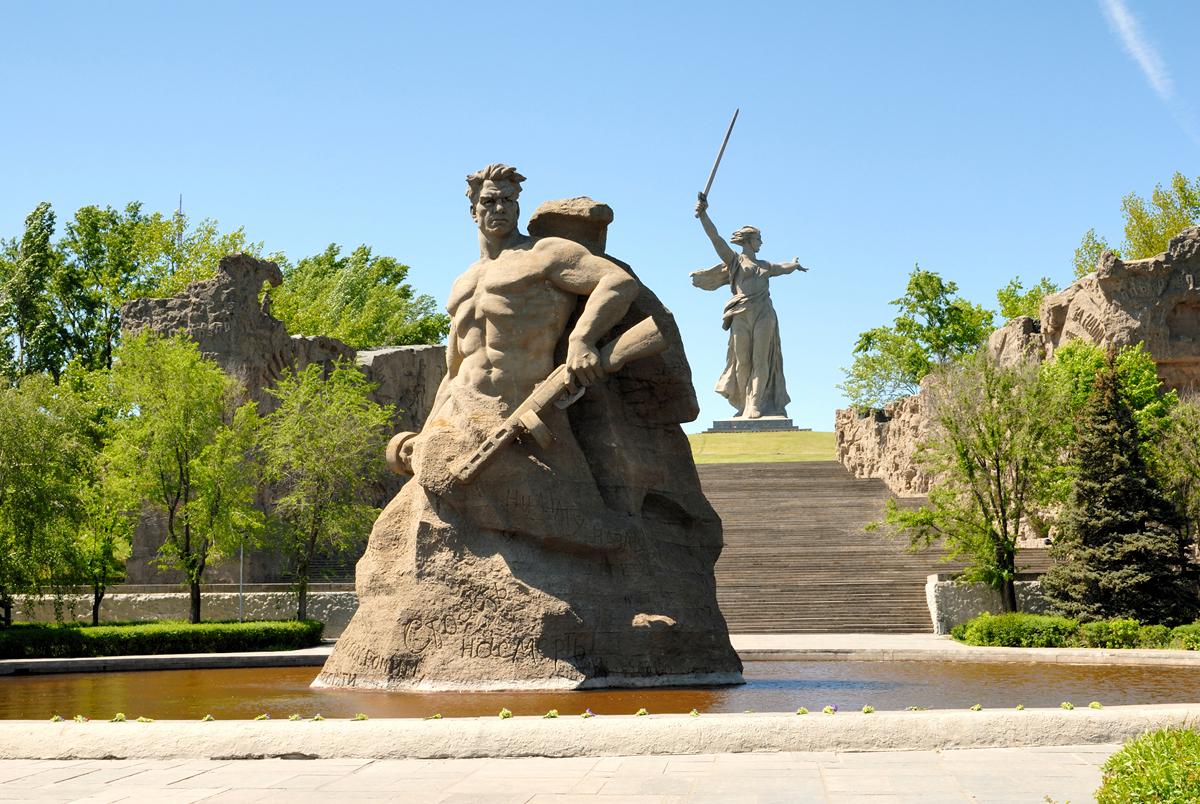 Бойцы СВО требуют вернуть имя Сталинград городу-герою
