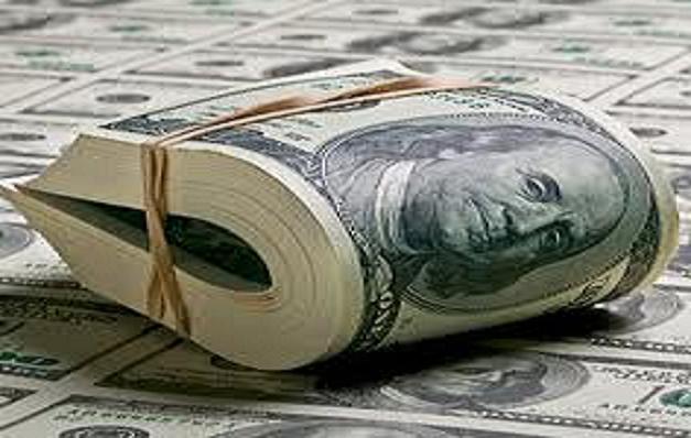 Россияне хранят в наличной валюте свыше $100 млрд