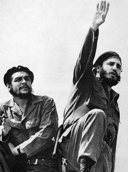 Лидеры кубинской революции (справа налево: Фидель Кастро и Эрнесто Че Гевара)
