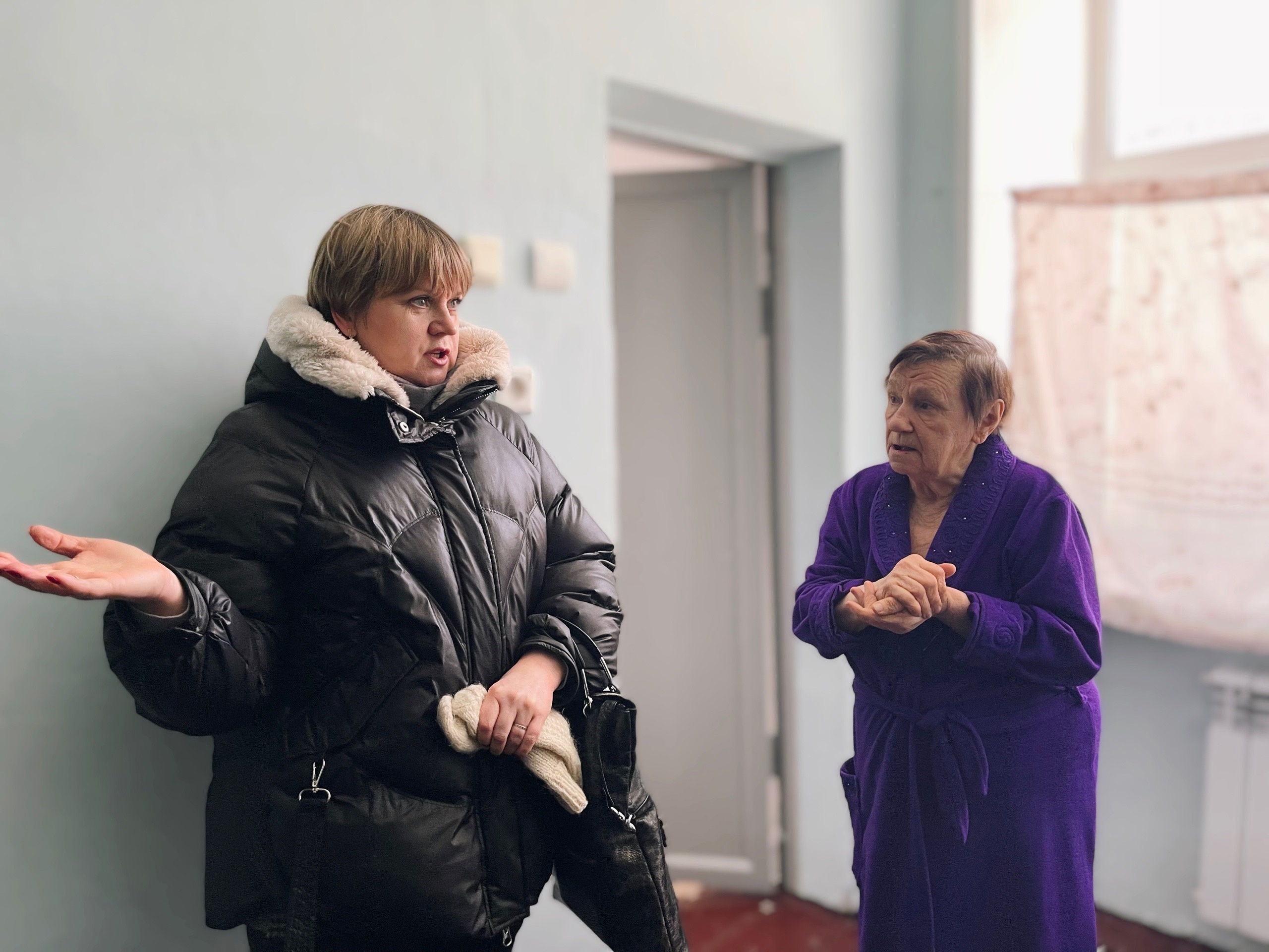 Жить нельзя переселить! 80-летняя пенсионерка вынуждена жить в непригодных условиях общежития РЖД