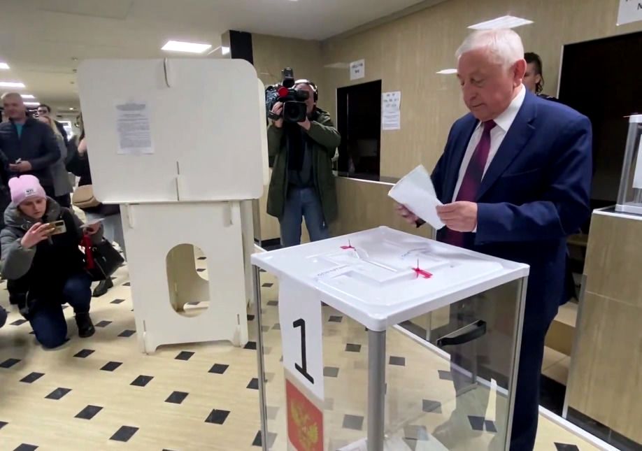 Николай Харитонов проголосовал на выборах президента РФ