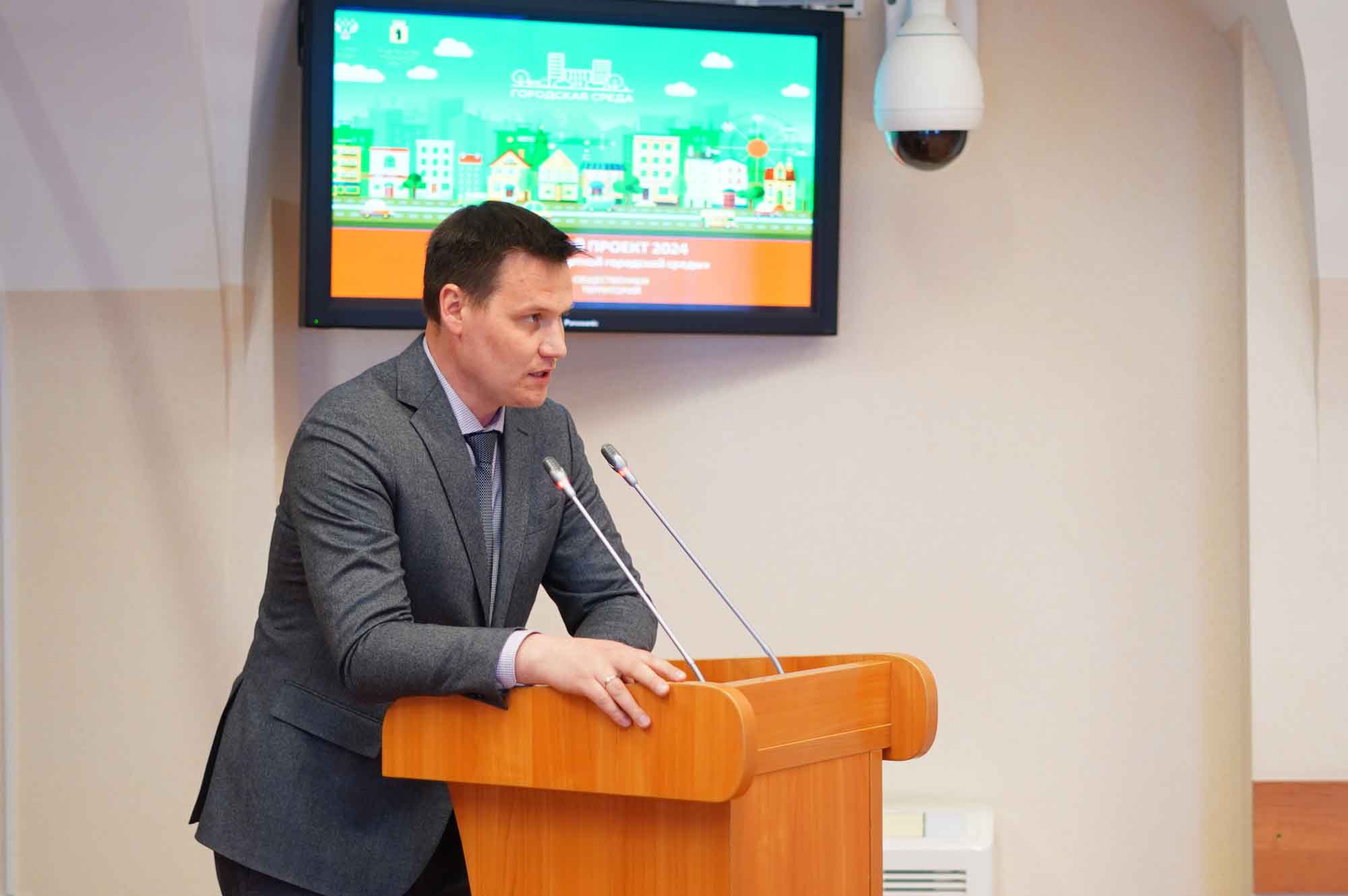 министр строительства Ярославской области Александр Баланцев