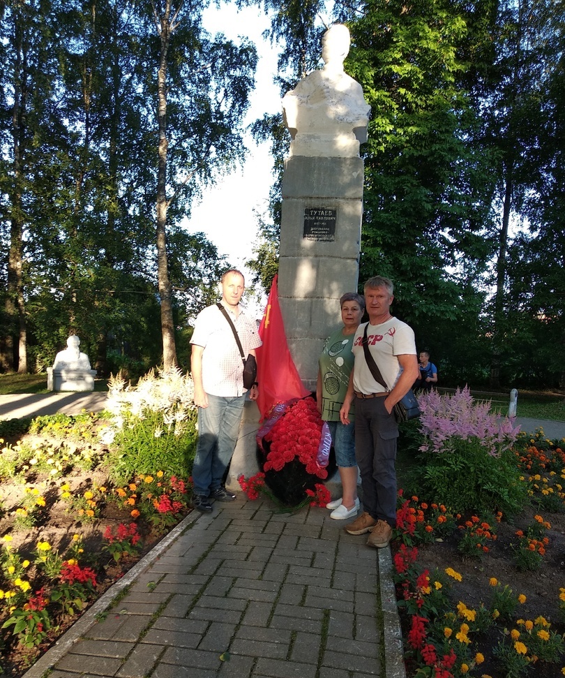 Коммунисты почтили память красноармейца Ильи Тутаева